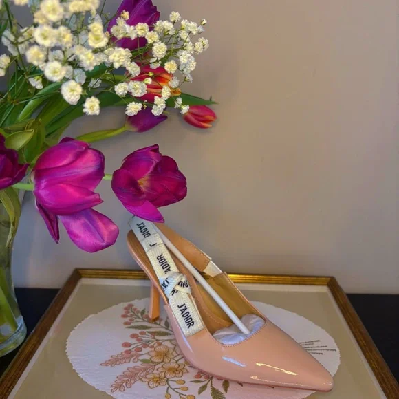Dior Beige Patent Leather Heels - Picture 2 of 4